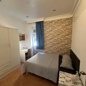 https://habitacin-en-piso-compartido-en-malaga-capital.hotelsinnerja.org